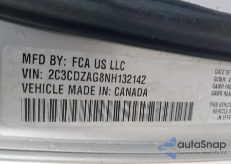 2022 Dodge Challenger Sxt z USA, uszkodzony, nr VIN 2C3CDZAG8NH132142